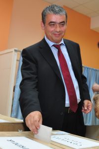 12 ian Tudor Pendiuc folosit 2