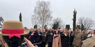 Simona Bucura Oprescu, chestor al Camerei Deputaților: Astăzi comemorăm sacrificiul celor peste 1.000 de eroi/martiri și mii de răniți care au plătit cu viața și cu sângele lor drumul României spre libertate.